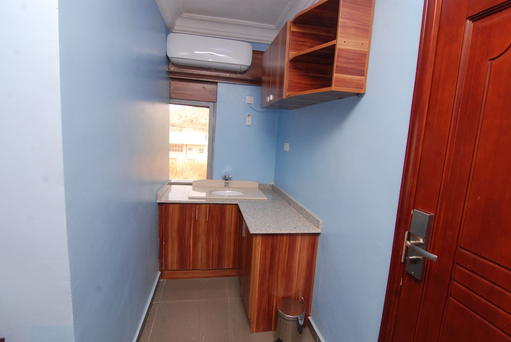 Double Room - Photo 5