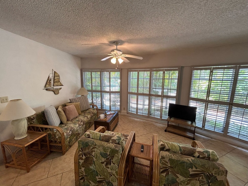 One Bedroom Suite photo 2