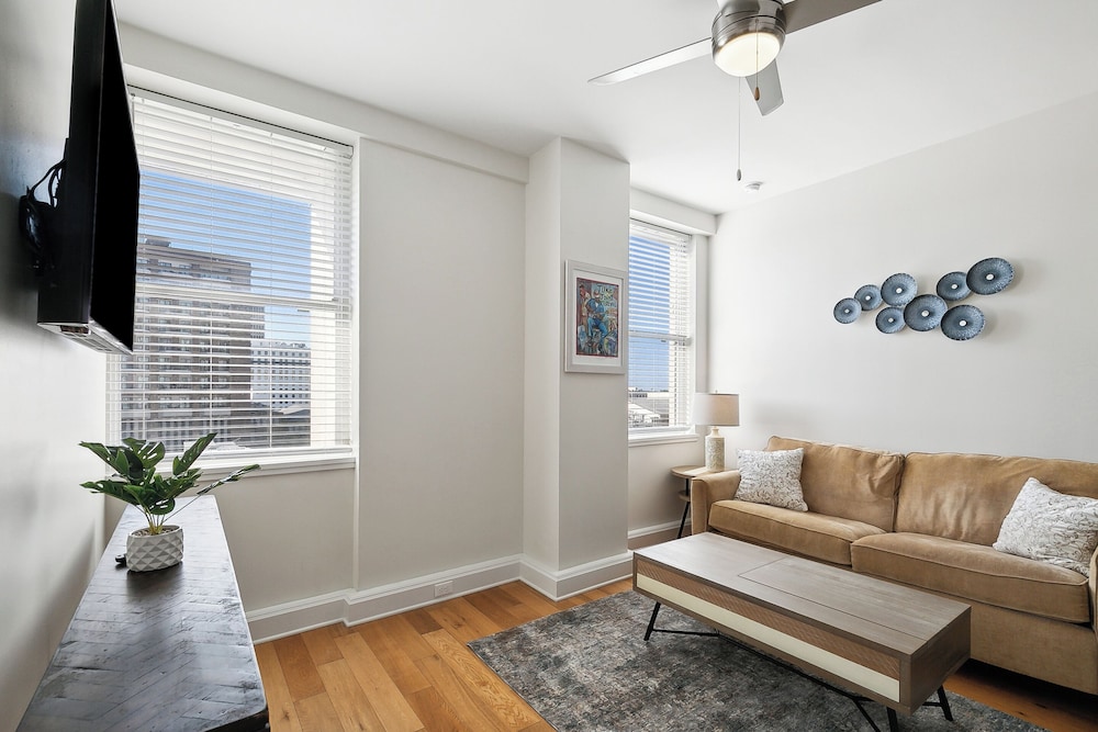 Grand Condo, 1 Bedroom, City View