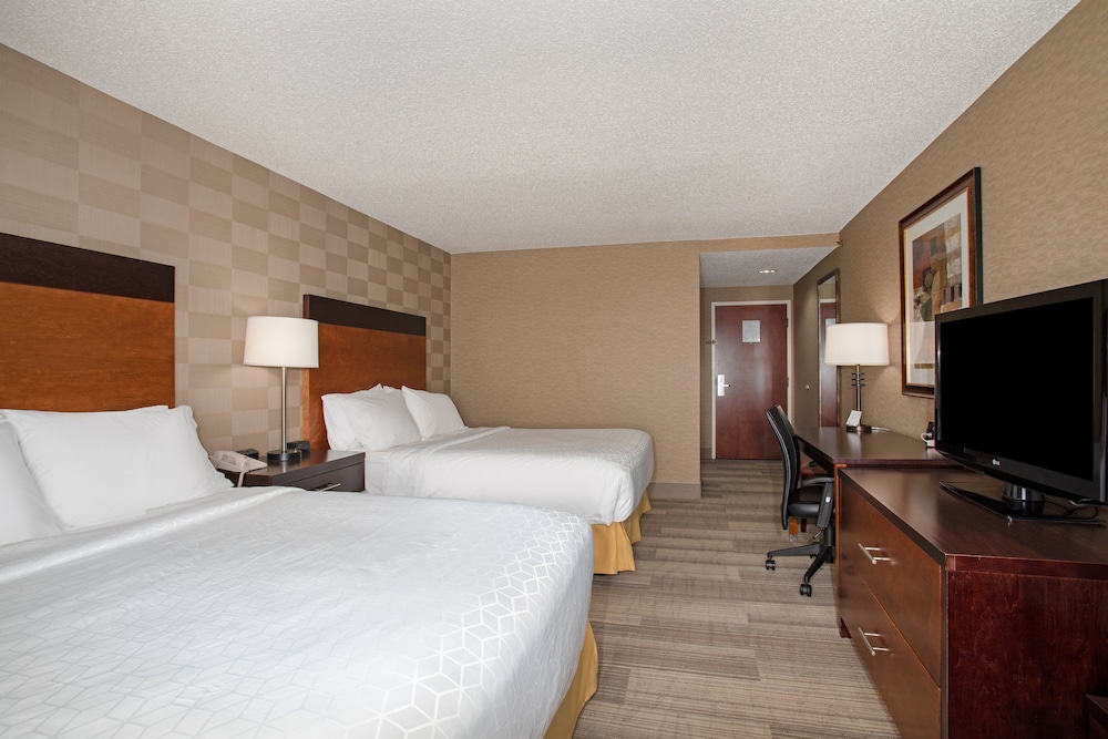 Standard Room, 2 Queen Beds - Photo 1