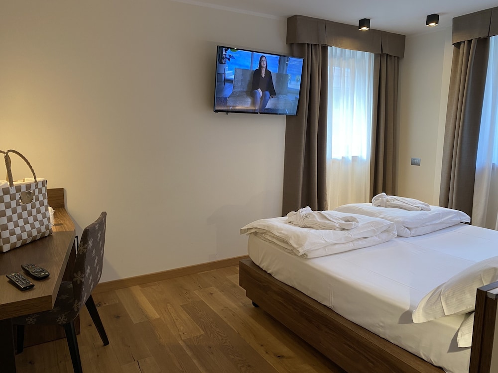 Classic Double Room, 1 Double Bed photo 2