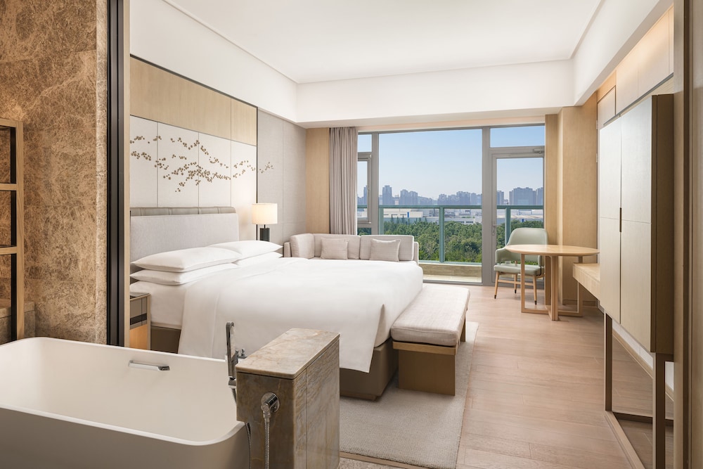 Executive Twin Room, 2 Twin Beds, Smoking, Garden View - Photo 5