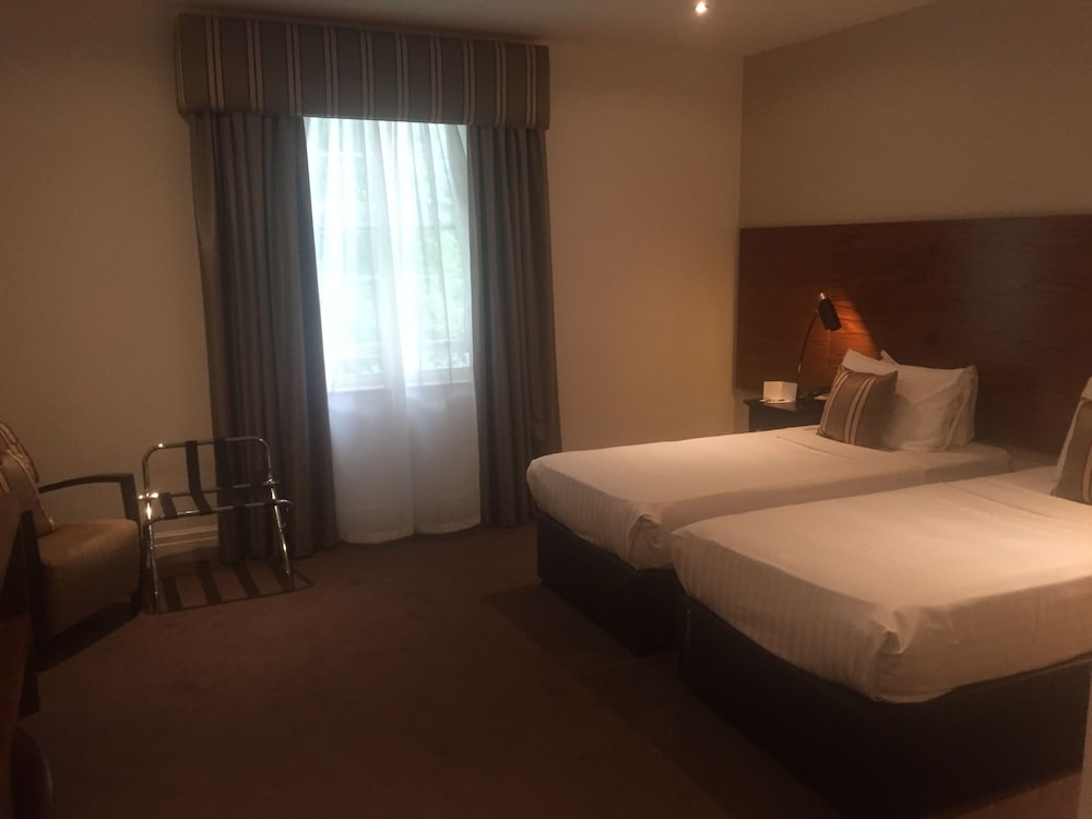 Standard Room, 2 Twin Beds, Non Smoking - Photo 3