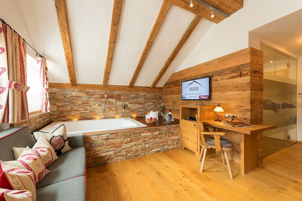 Superior Studio Suite photo 3