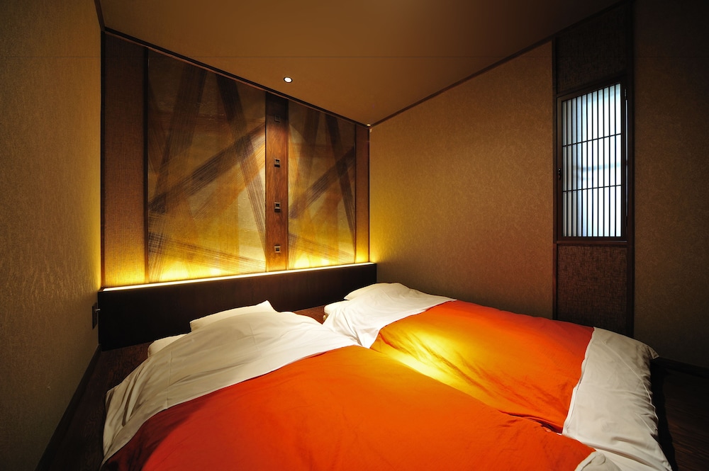Japanese Style Superior Room with Private Bath (Kutsurogi no ma),Private Bath 30mins + InRoomDining photo 2