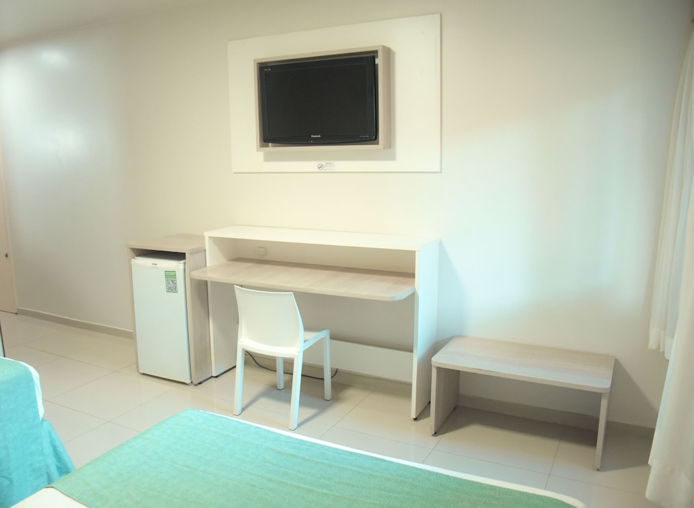 Standard Room, 2 Double Beds - Photo 8