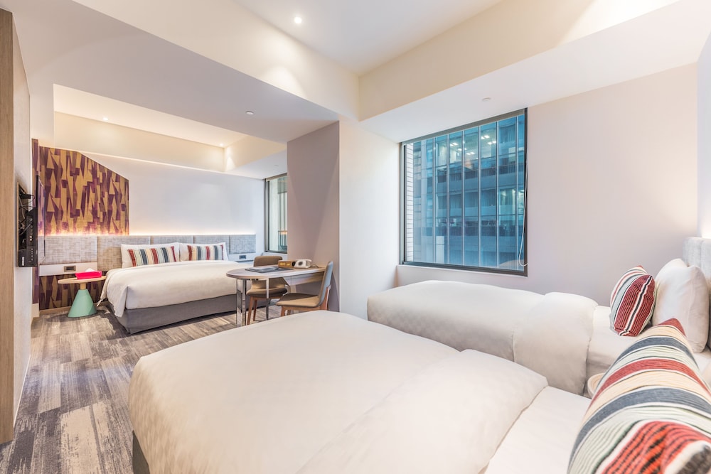 Classic Quadruple Room
