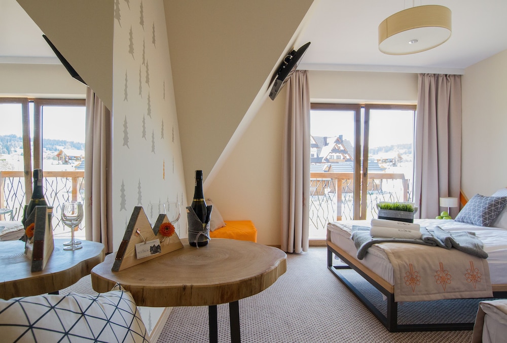 Superior Triple Room, Balcony photo 1