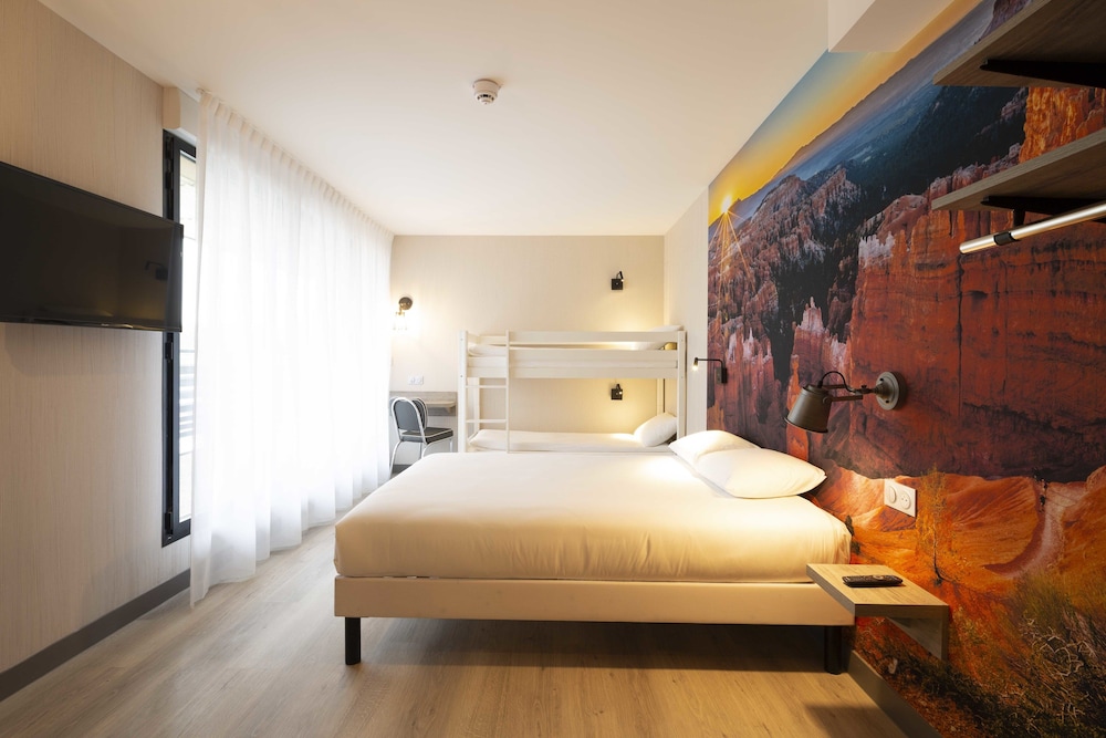 Quadruple Room, Multiple Beds photo 3