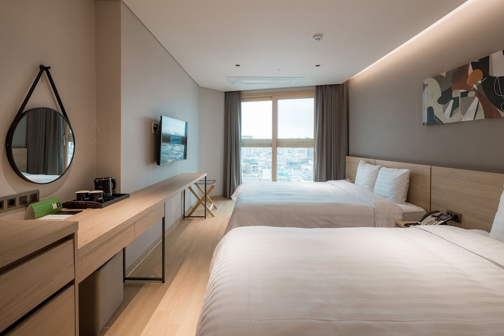 Family Twin Room (1 Room) - Photo 1