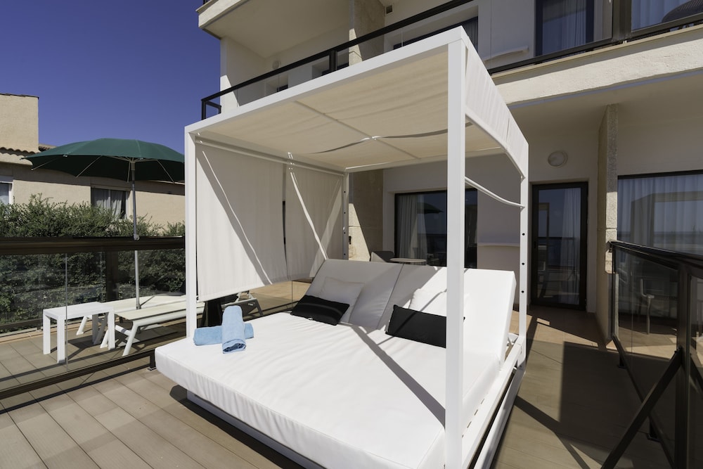 Premium Double Room Single Use, Terrace, Sea View (My Favorite Club - Bali Bed) photo 2