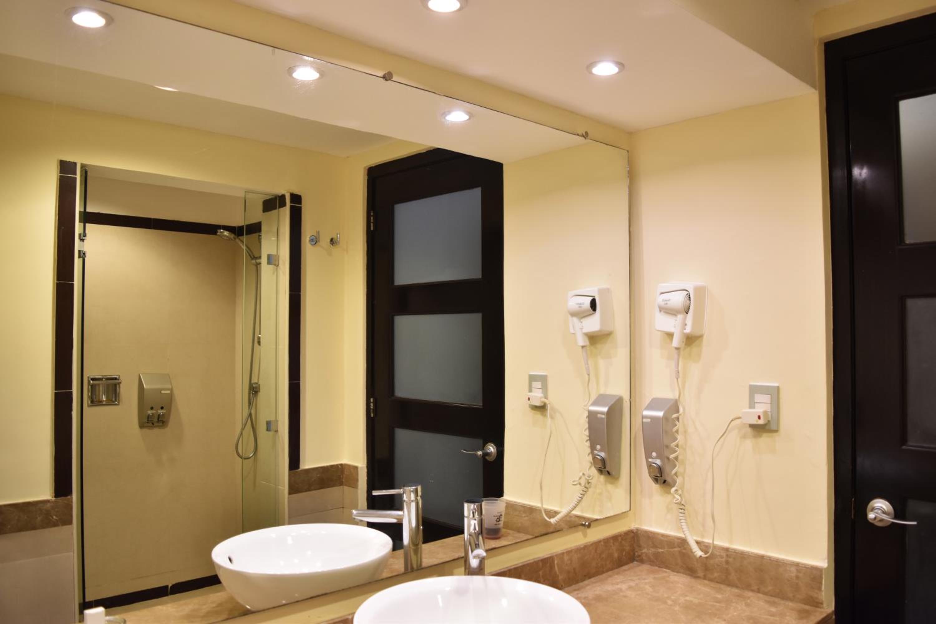 Hacienda Junior Suite - Photo 3