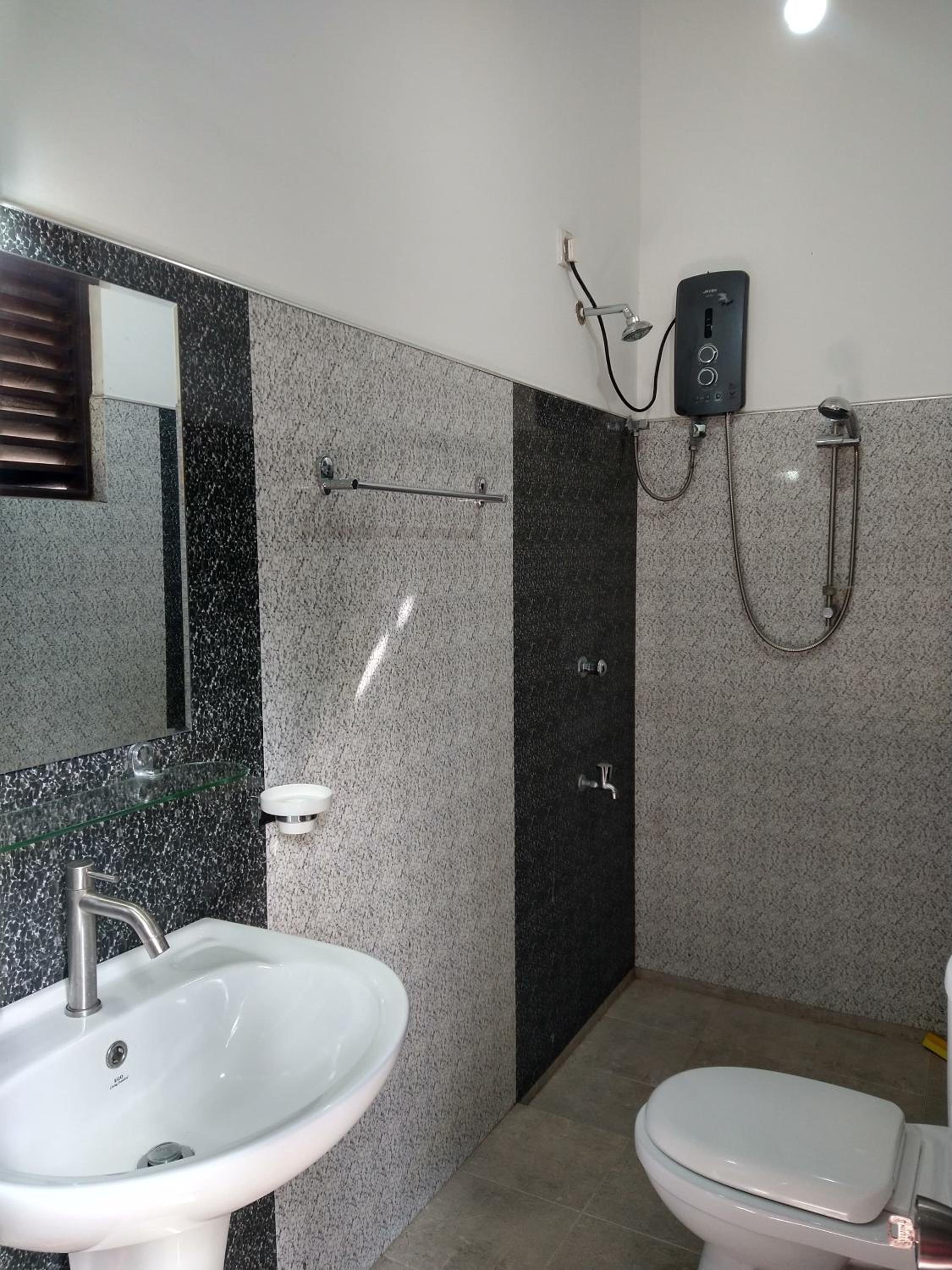 Triple Room with Bathroom photo 3