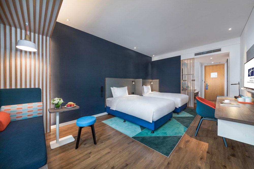 Standard Room, 2 Twin Beds (Minifridge) photo 2