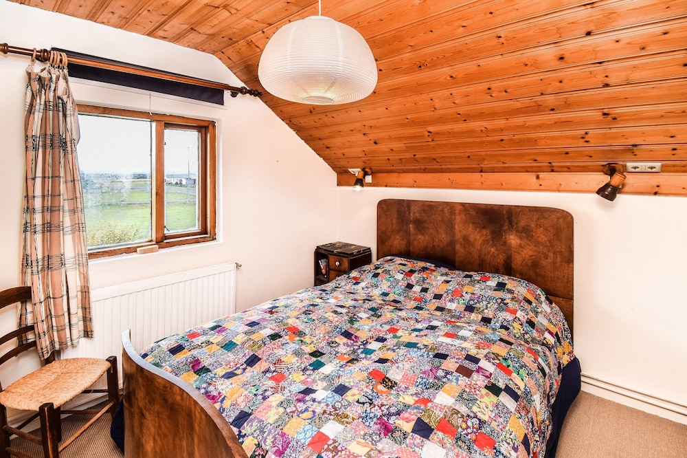 Traditional House, 4 Bedrooms photo 3