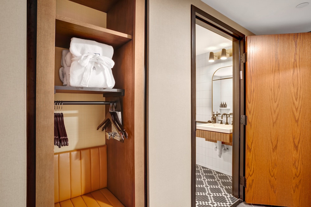 Premium Room, 2 Queen Beds, Mobility Accessible (Communications)