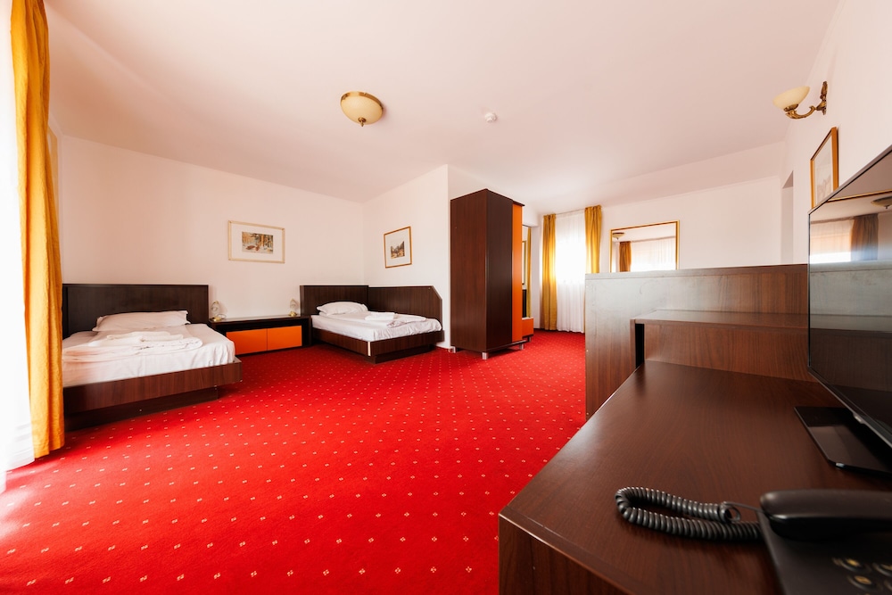 Triple Room - Photo 2
