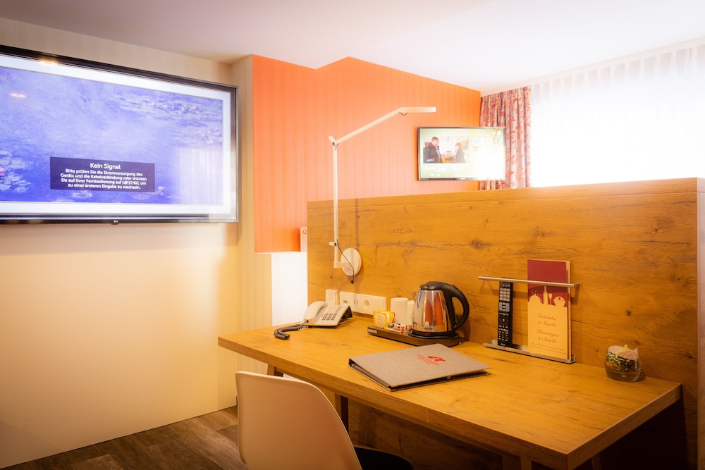 Comfort Room, 1 Double Bed (Cozy Sitting Corner) - Photo 7