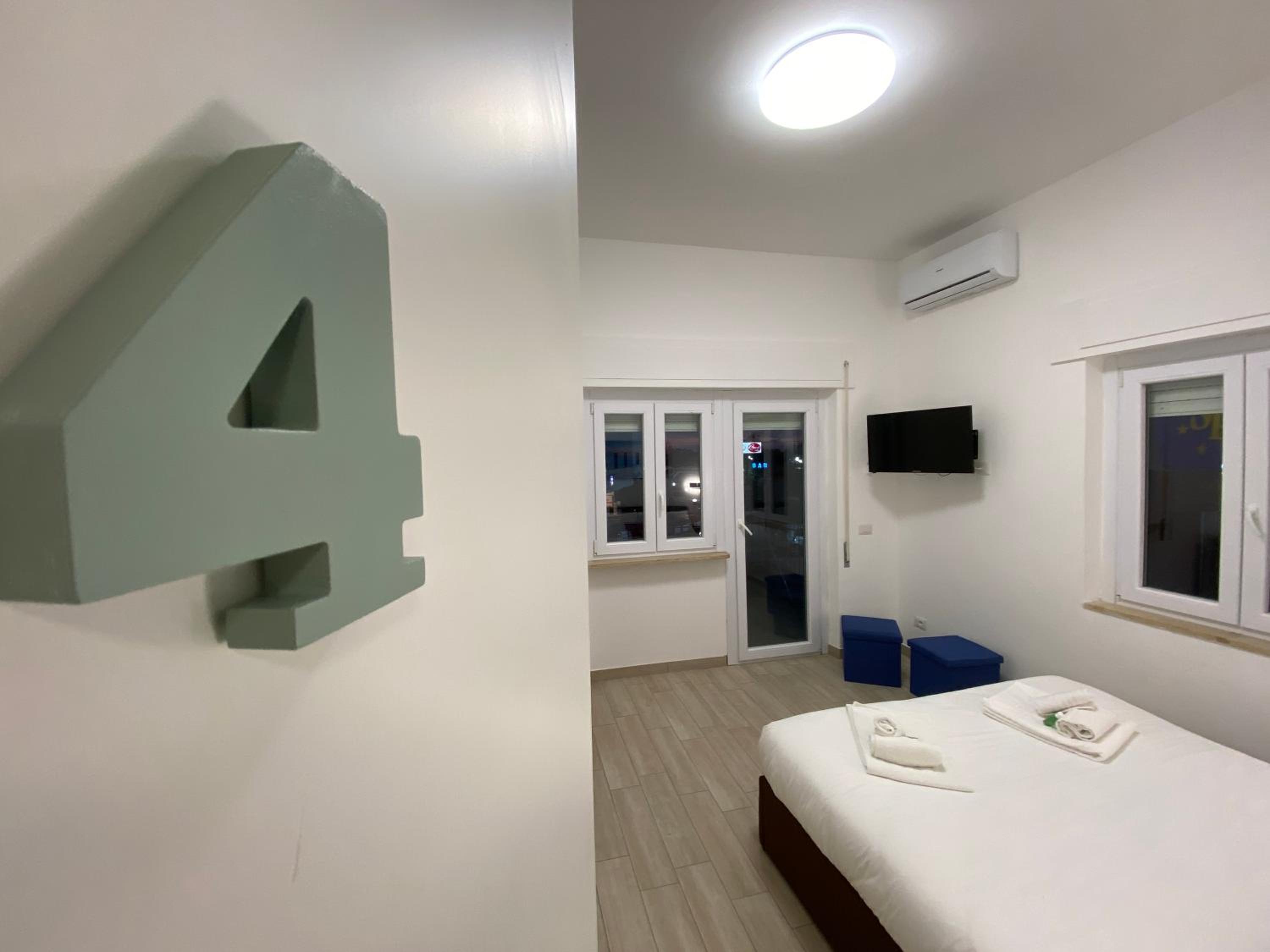 Comfort Triple Room with Shower photo 1