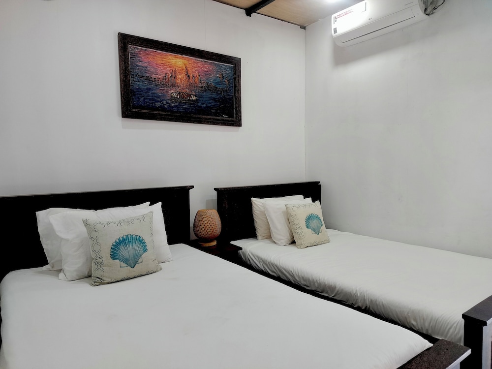 Deluxe Twin Room photo 2