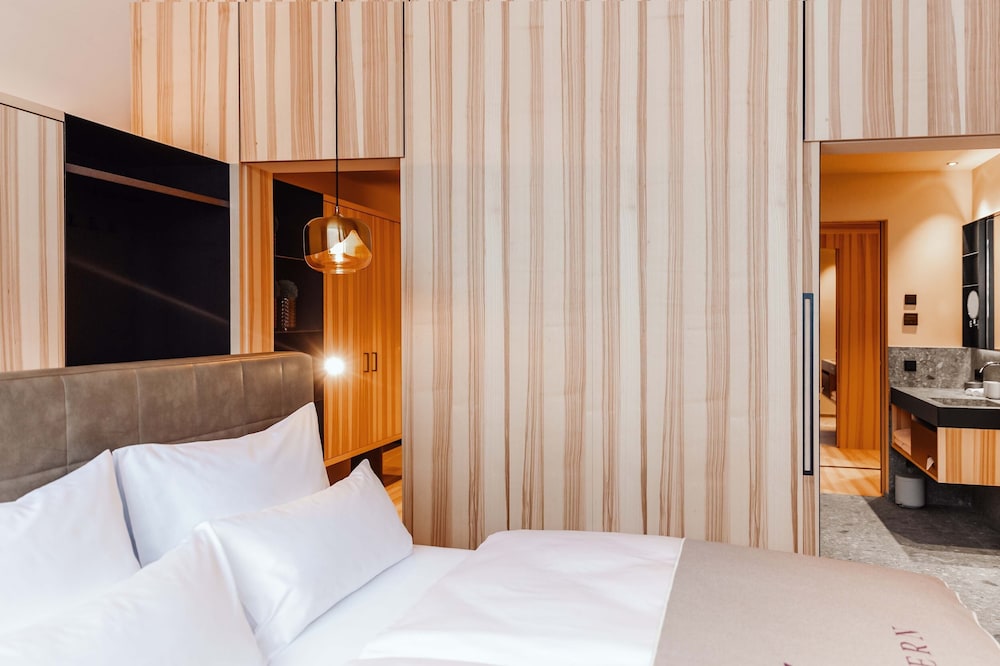 Suite (Edelweiss) photo 3