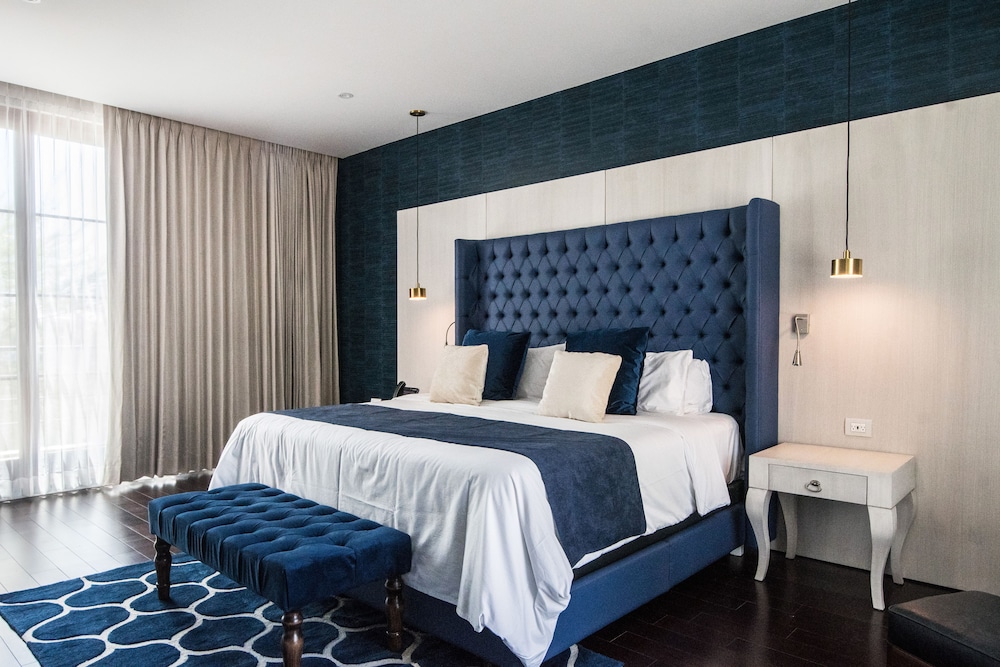 Luxury Suite, 1 King Bed