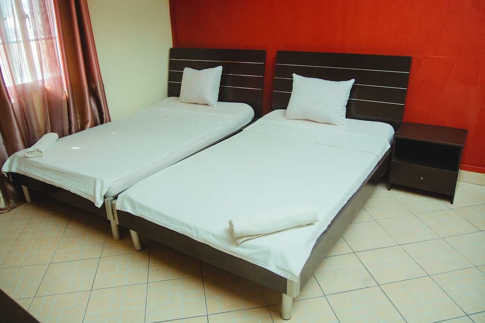 Family Twin Room, 2 Double Beds, Non Smoking, City View photo 3
