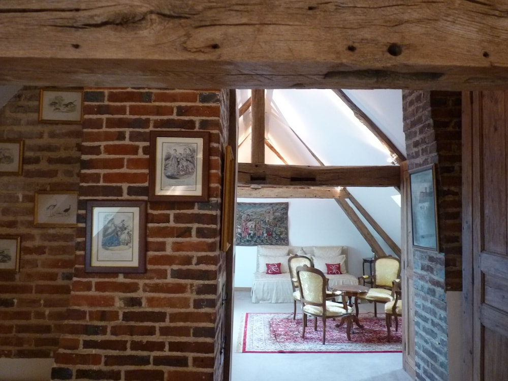 Superior Triple Room, Park View photo 3