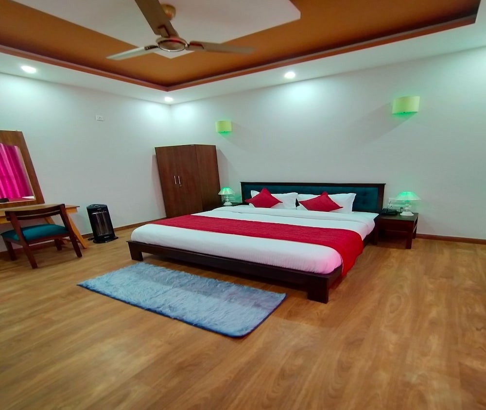 Executive Room - Photo 1