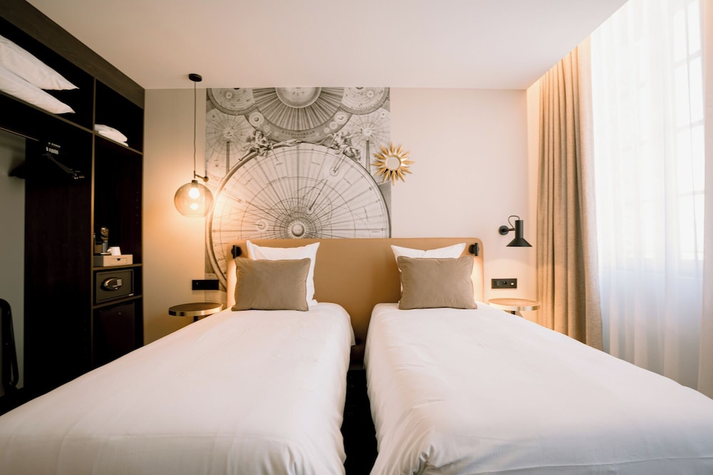 City Twin Room photo 1