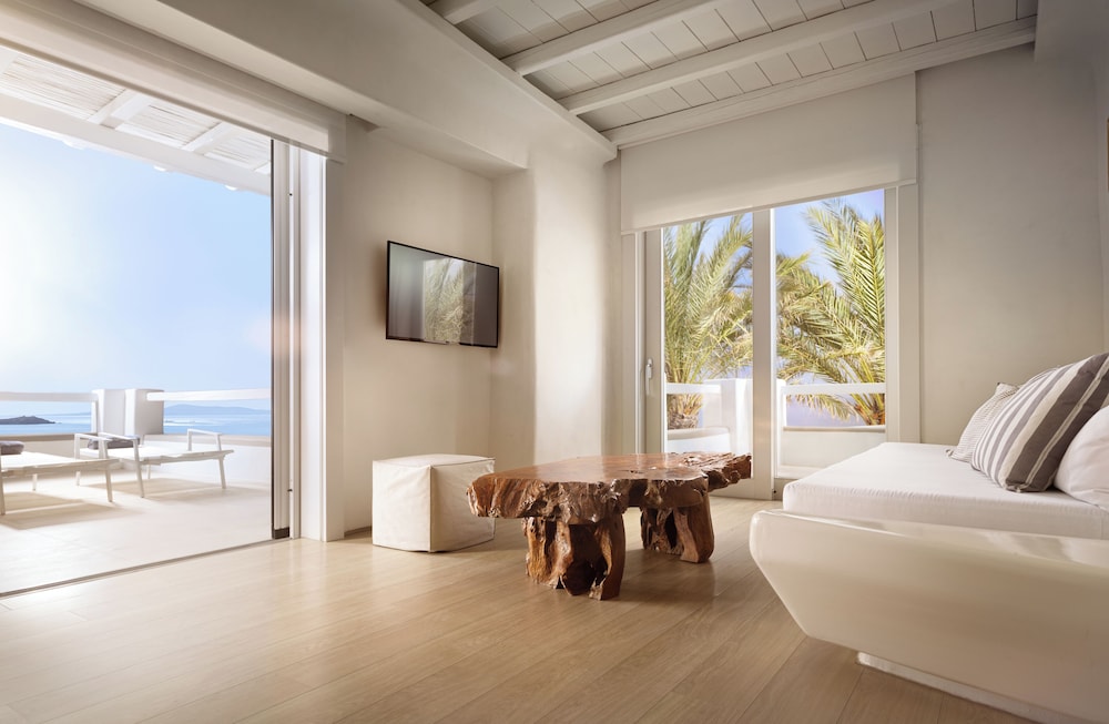 JUNIOR SUITE WITH HOT TUB