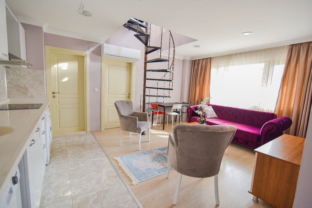 Duplex, 4 Bedrooms photo 1