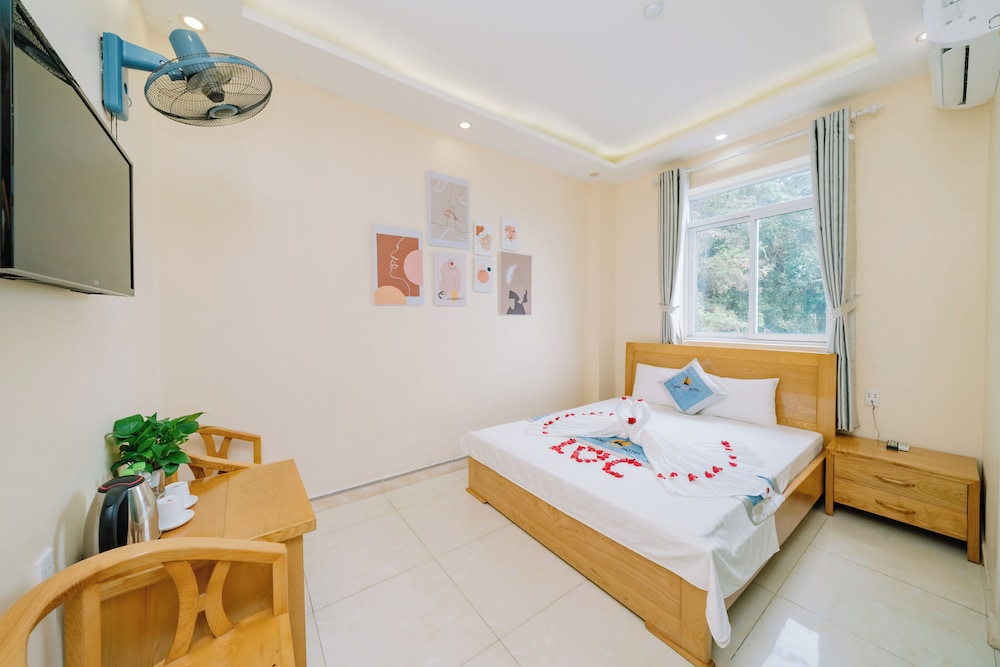 Standard Double Room photo 3