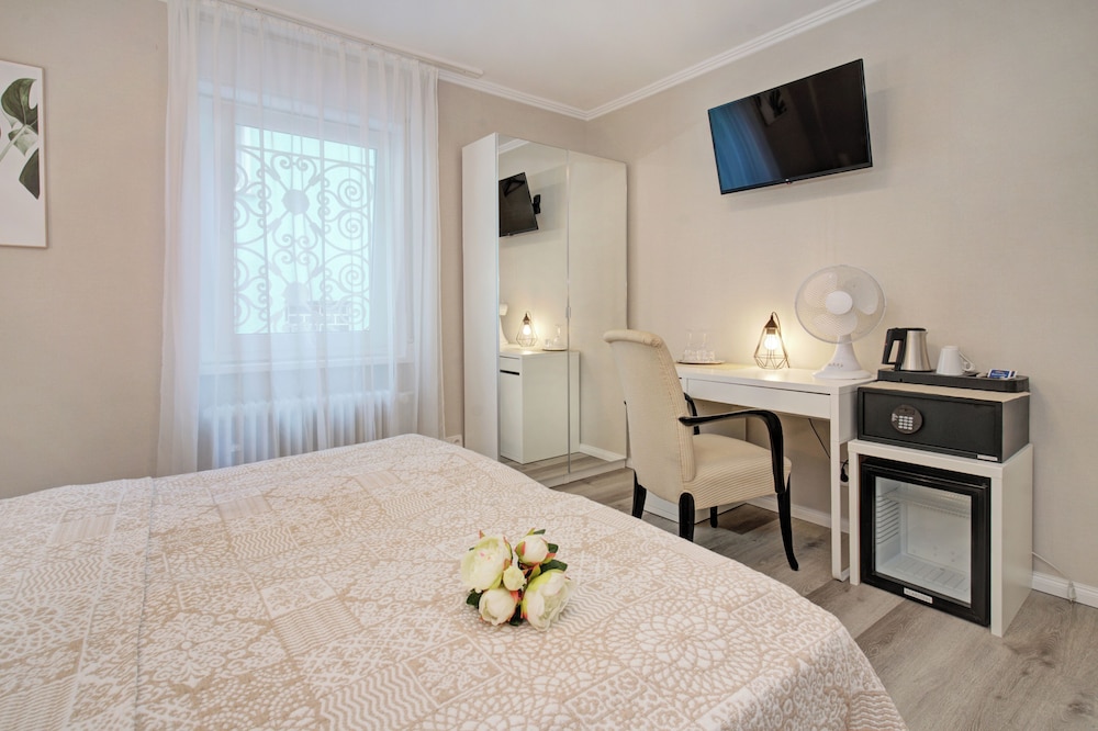 Basic Double Room (Stahlbadstrasse 2) photo 2