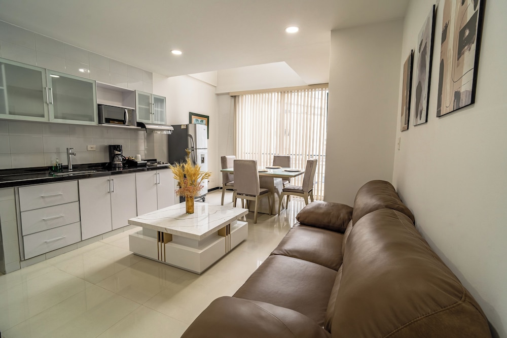Elite Studio Suite photo 1