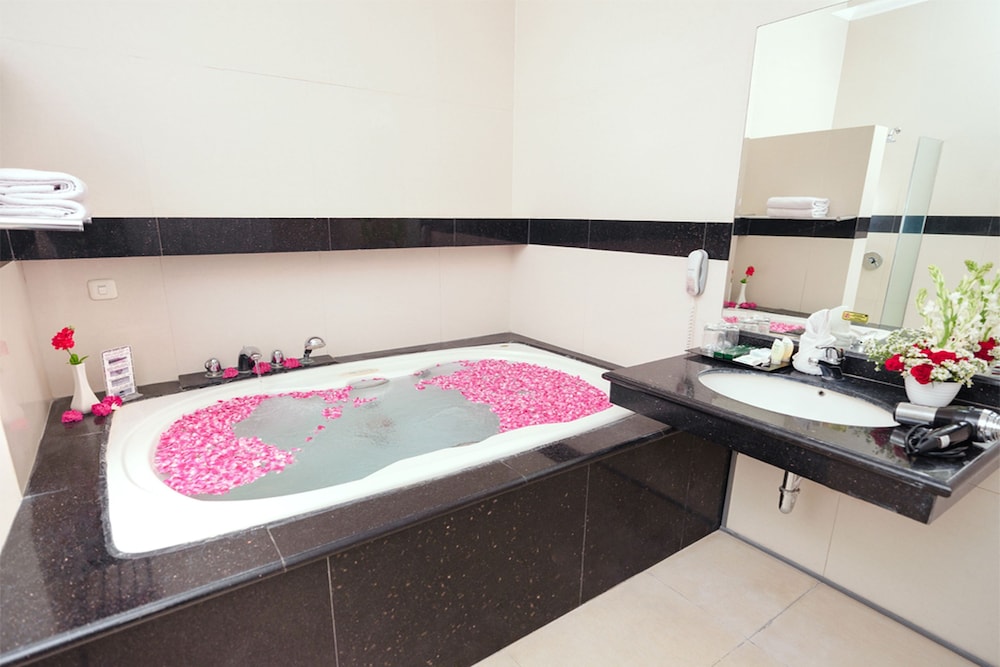 Presidential Suite photo 3