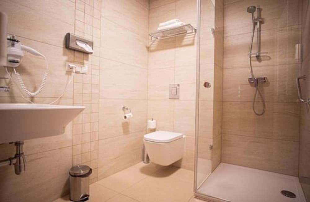 Comfort Double Room - Photo 9