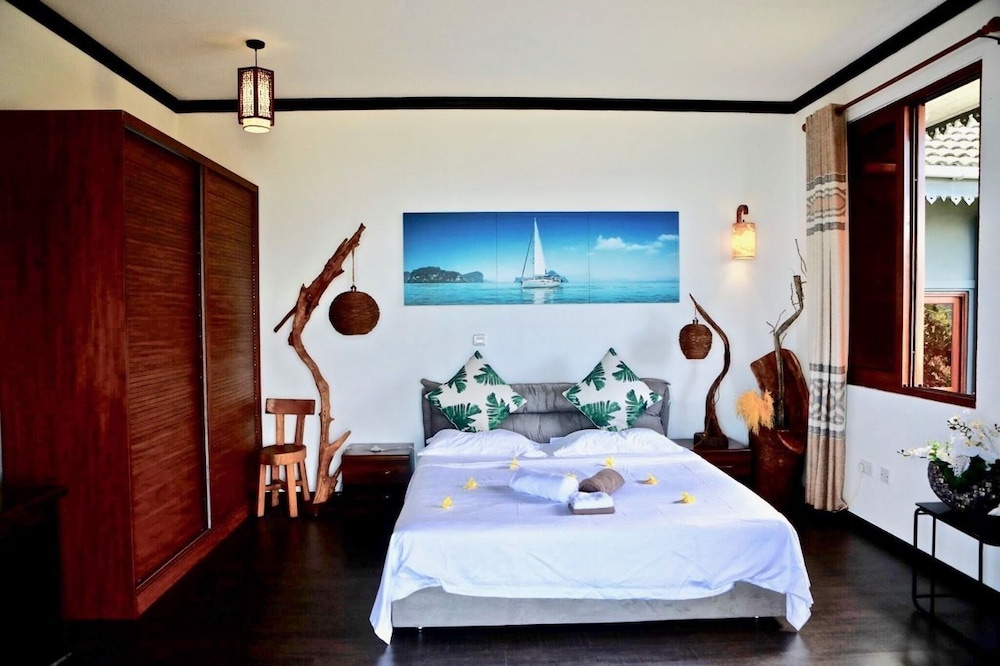 Comfort Room, 1 Bedroom, Ocean View (Desert Rose)