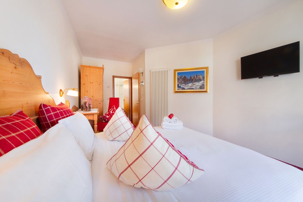 Standard Double Room, Mountain View photo 3