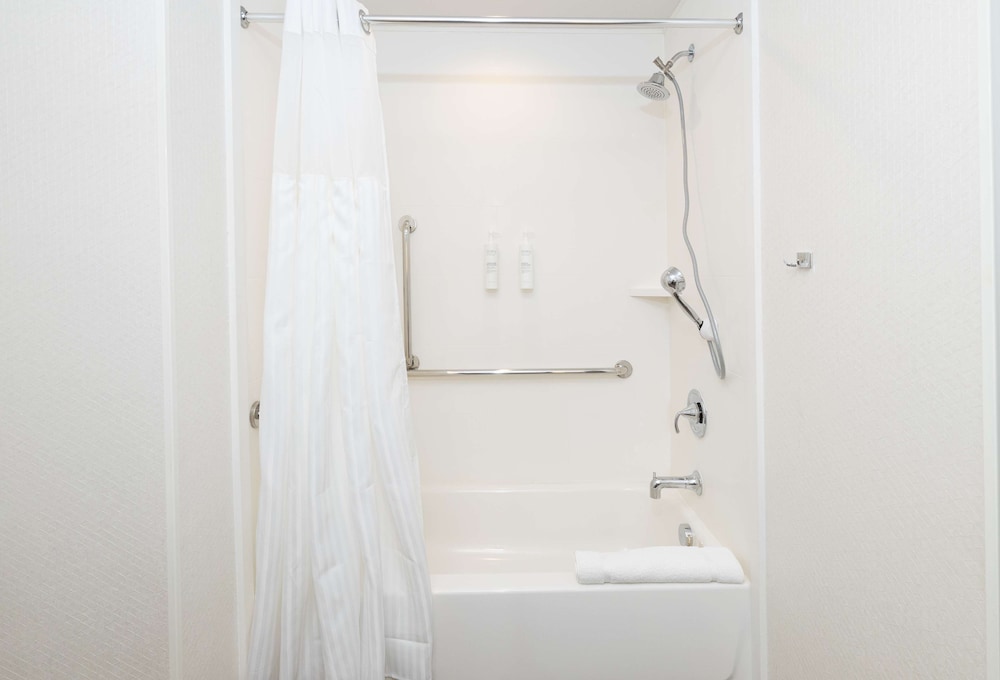 Room, 1 King Bed, Accessible, Non Smoking (Bathtub, Hearing)