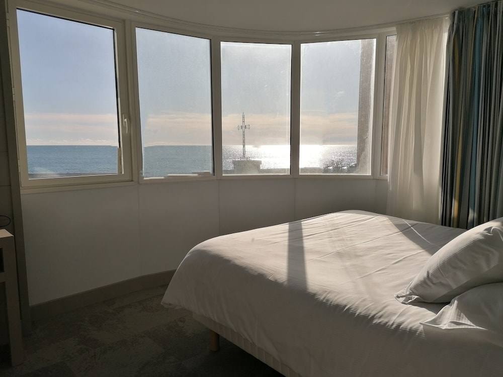 Comfort Room, Sea side photo 2