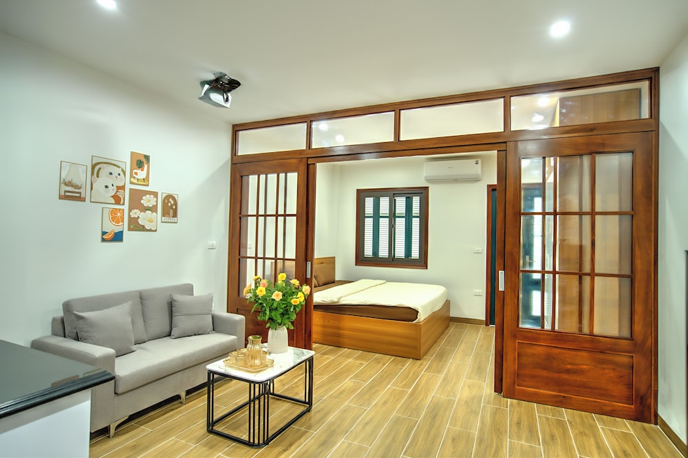 Luxury Suite, City View