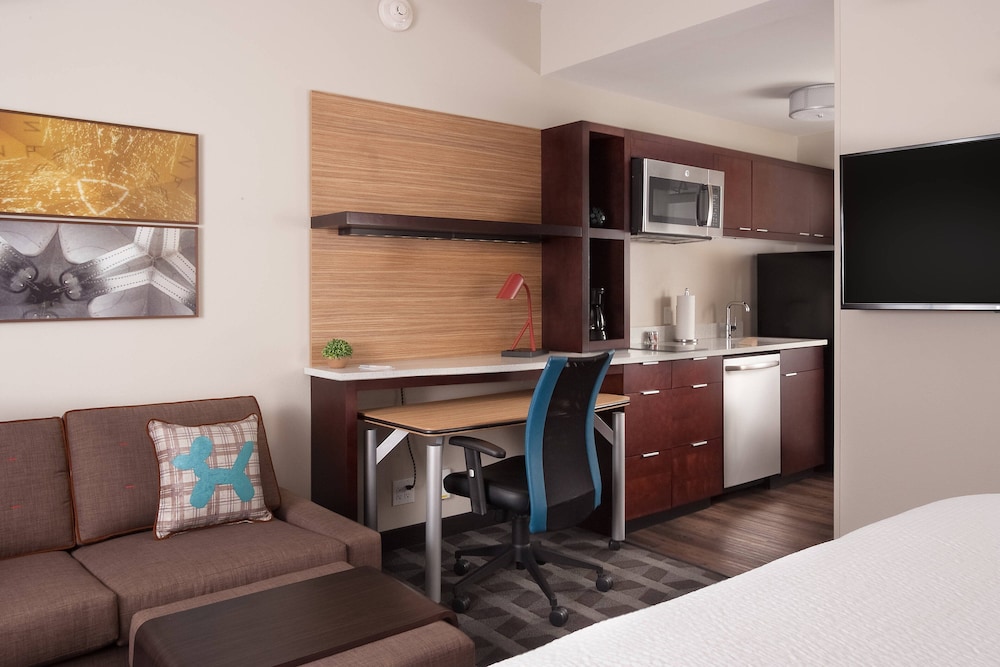 Studio, 2 Queen Beds (Mobility Accessible, Tub) photo 1