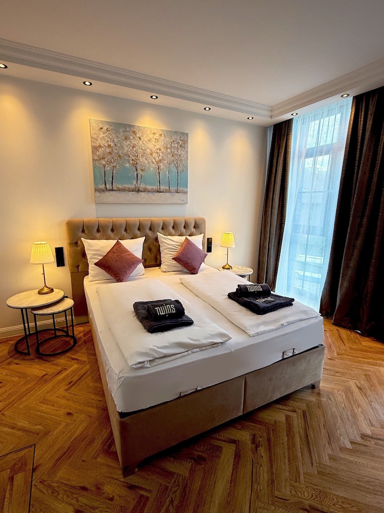 Design Double Room Single Use, City View