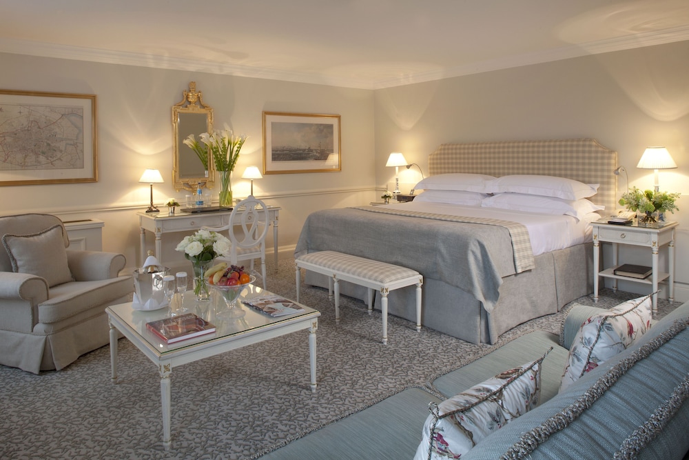 Deluxe King Room in the Main House