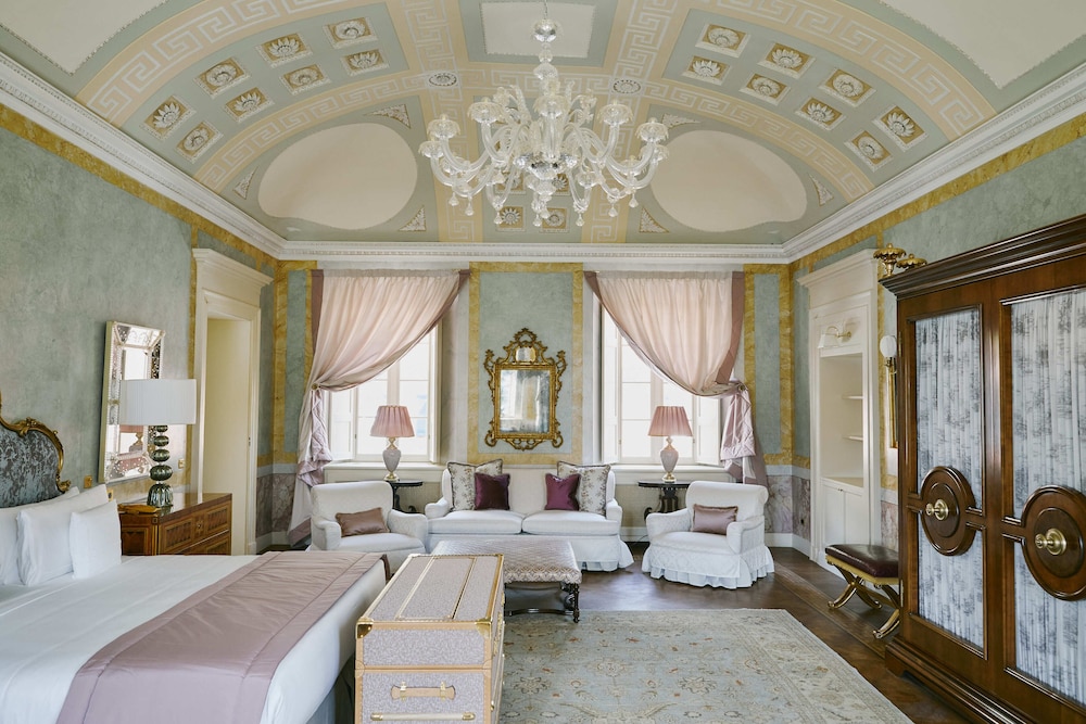 Grand Junior Suite in the Villa