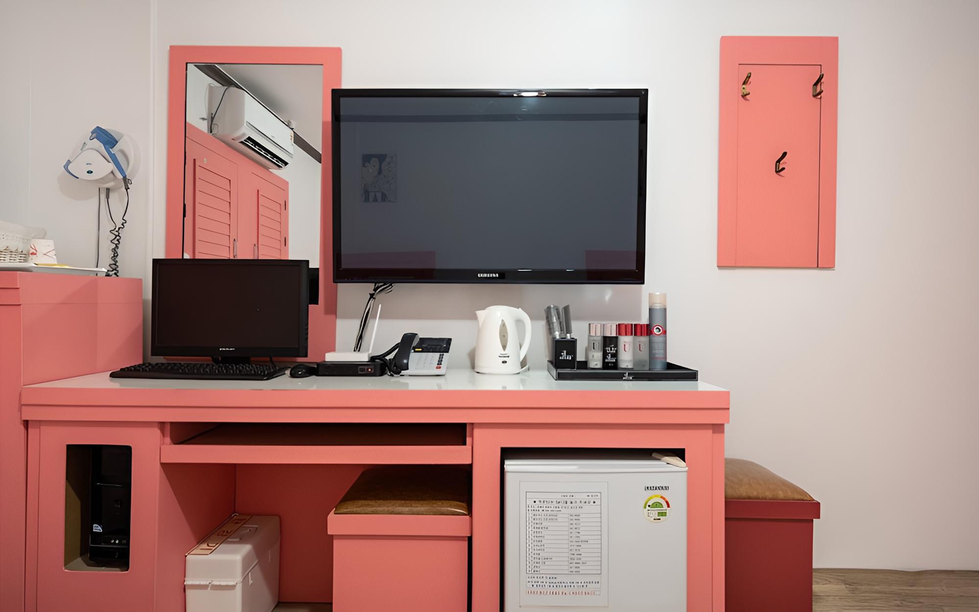 Room (Twin) - Photo 4