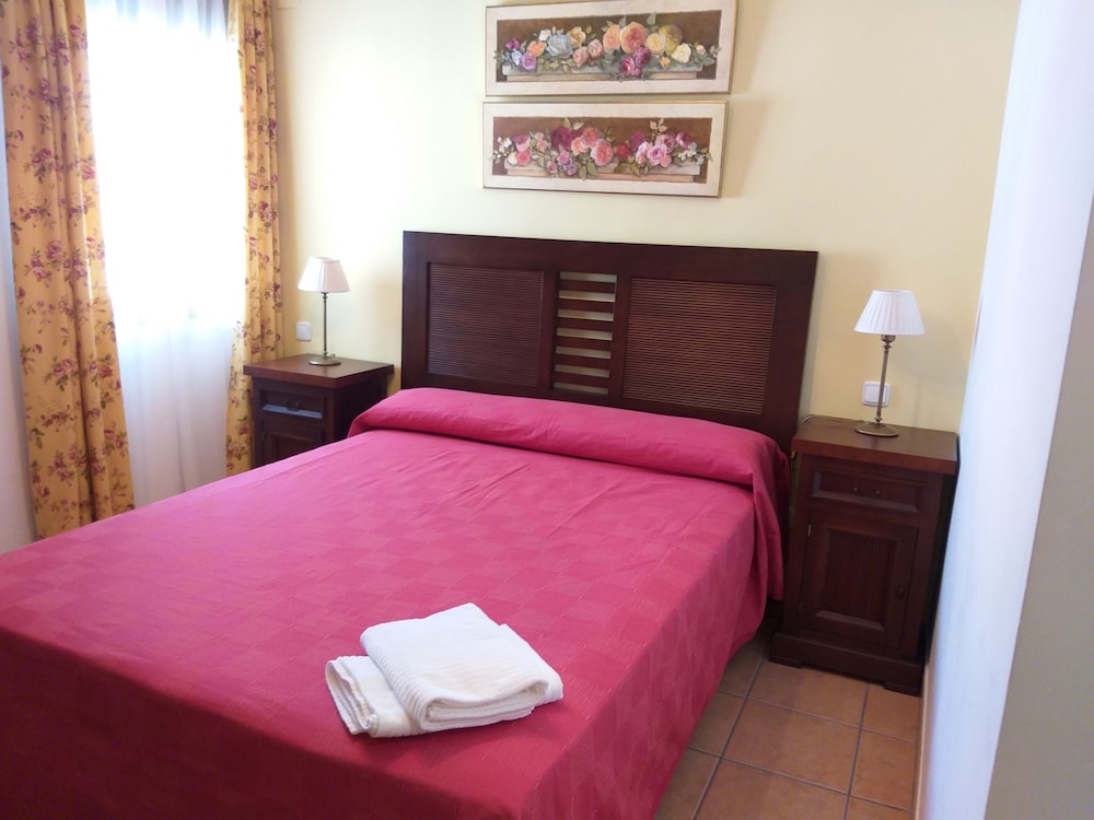 Double Room, 1 Queen Bed