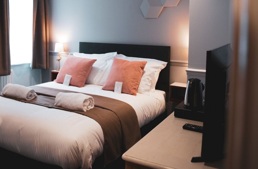 Double Room (Standard Double Room) - Photo 1
