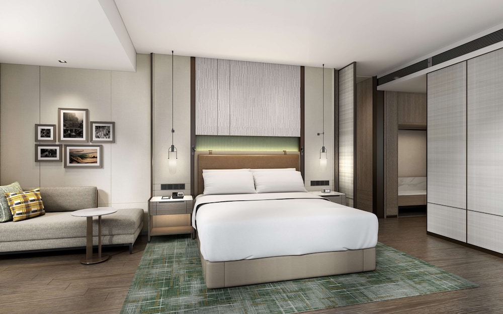 Deluxe Suite, 1 King Bed